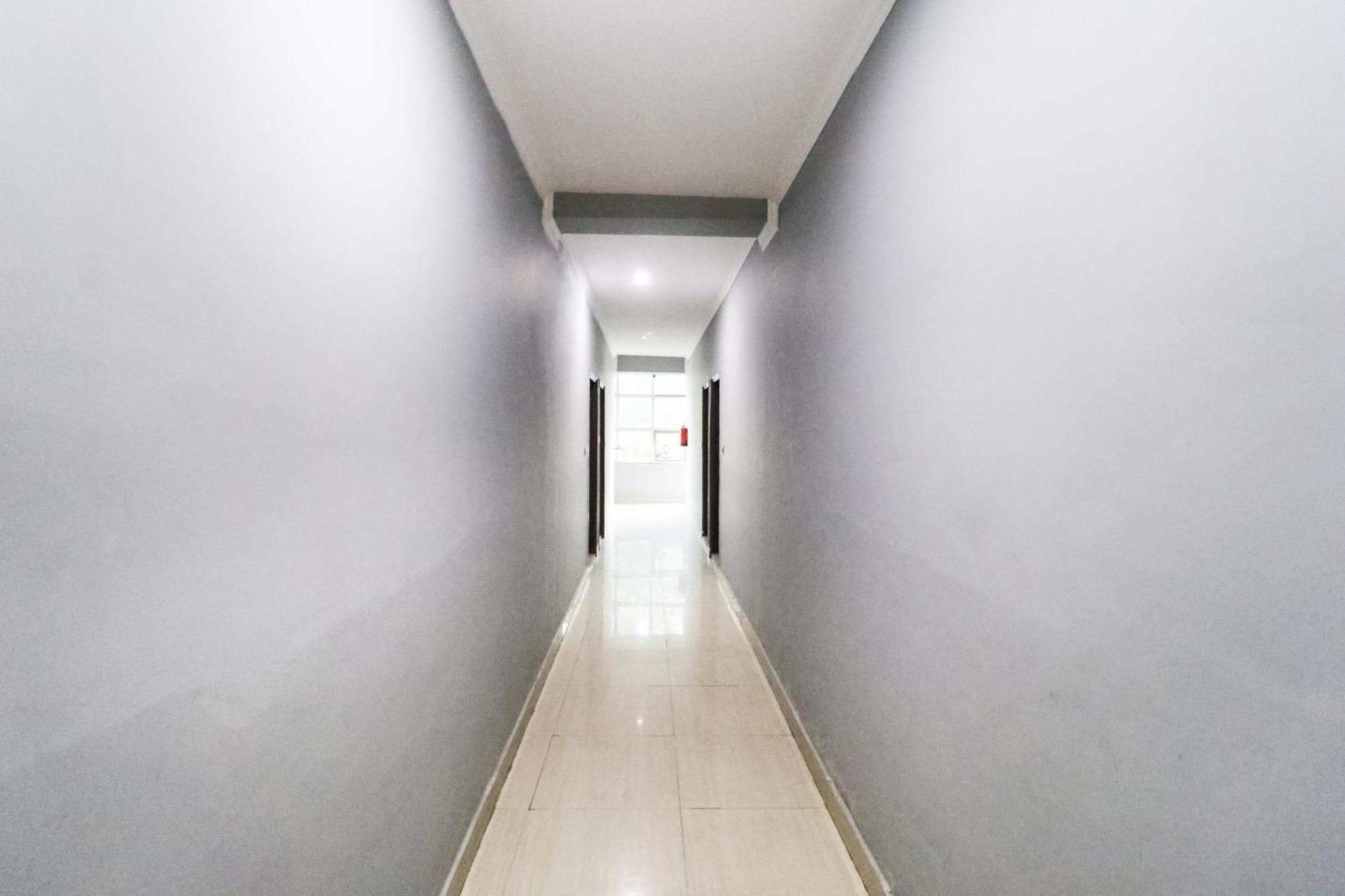 Hotel O Sunrise Guest House Gurgaon Bagian luar foto