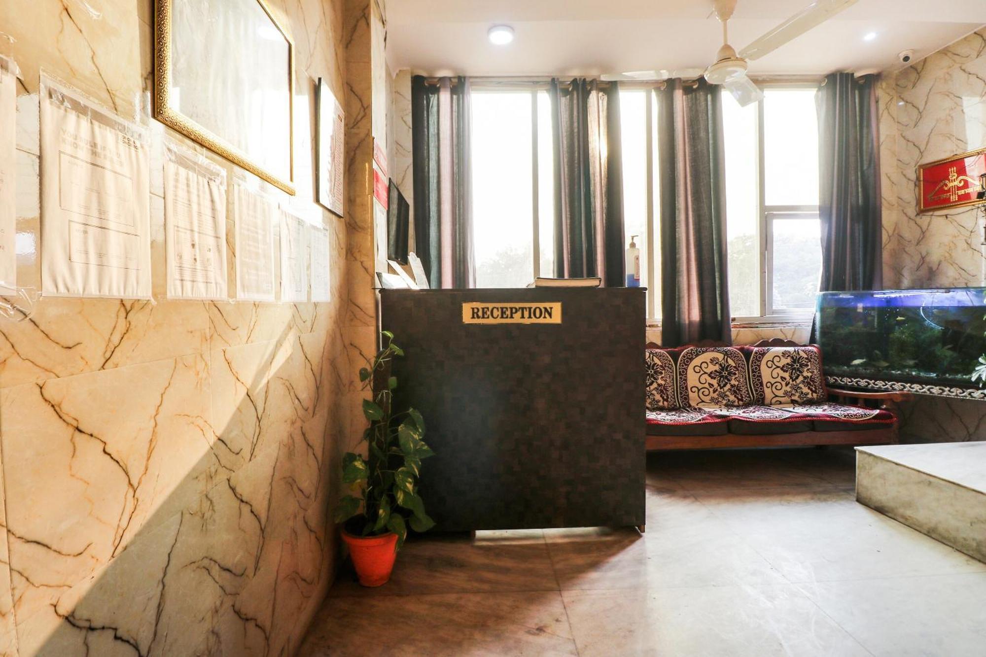 Hotel O Sunrise Guest House Gurgaon Bagian luar foto