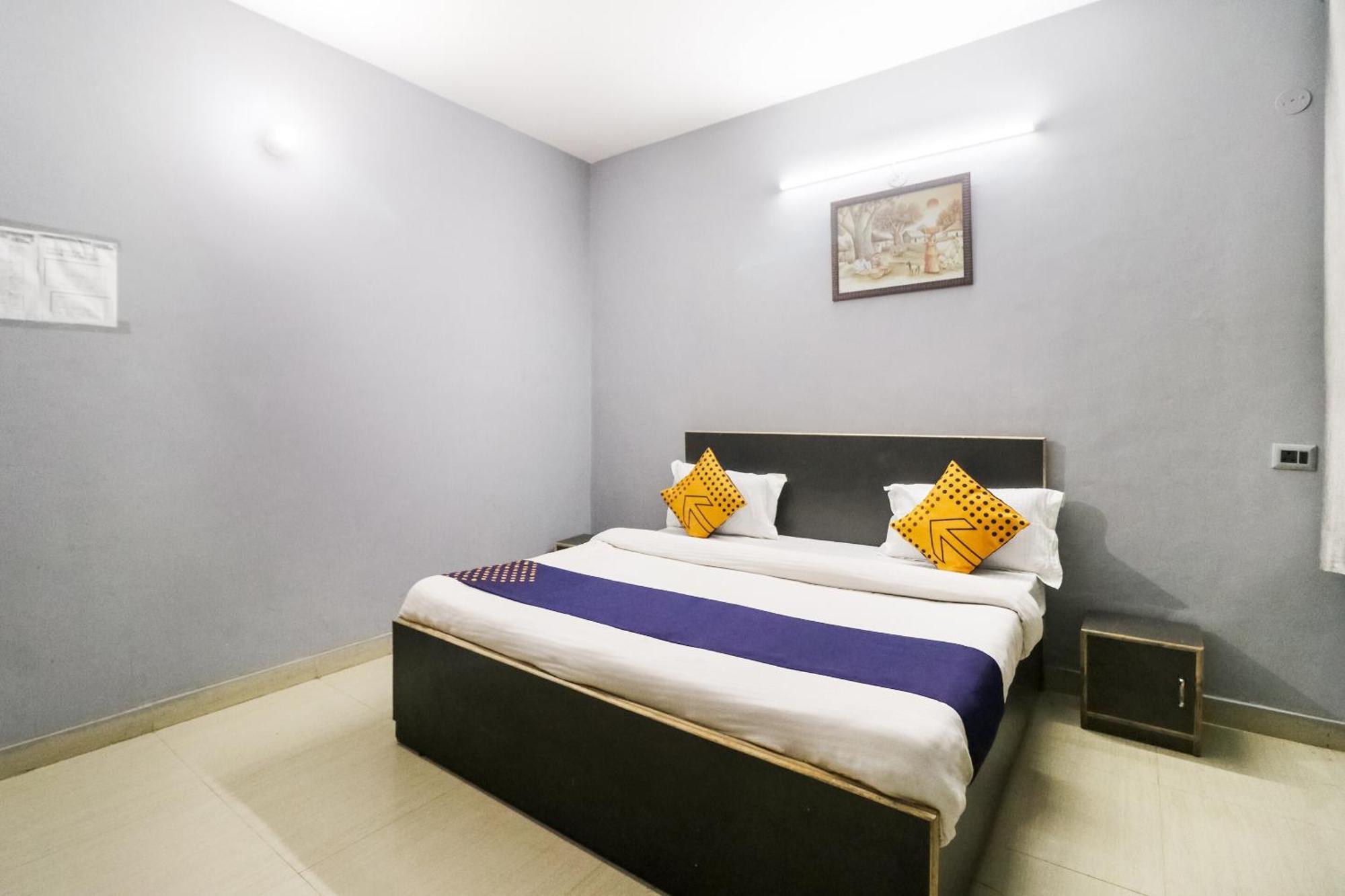 Hotel O Sunrise Guest House Gurgaon Bagian luar foto