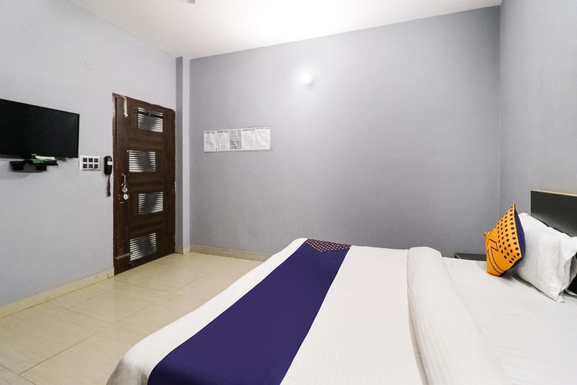 Hotel O Sunrise Guest House Gurgaon Bagian luar foto